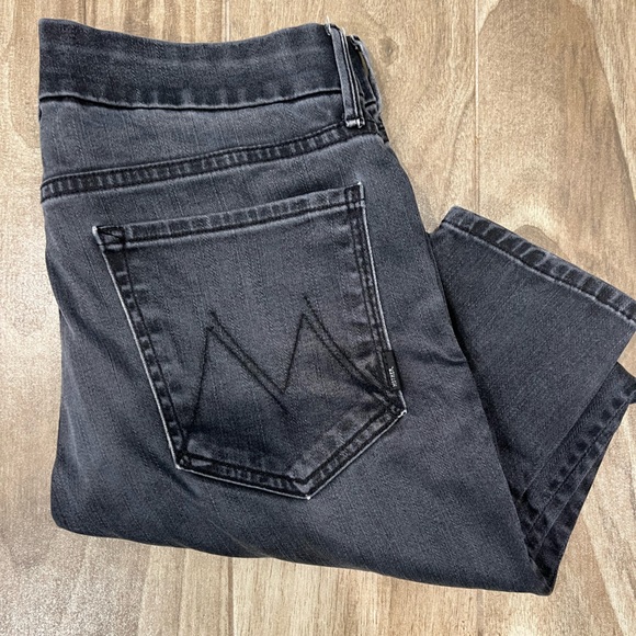 MOTHER Denim - Mother The Looker Lies and Shadows Jean Size: 30